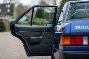 Imagen 47/48 de Mercedes-Benz 190 E 2.3 (1992)