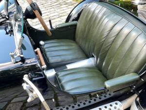 Image 2/13 de Alvis 12 / 70 (1939)