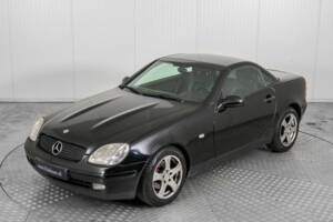 Image 38/45 of Mercedes-Benz SLK 200 (1999)
