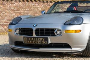 Image 36/50 of BMW Z8 (2002)