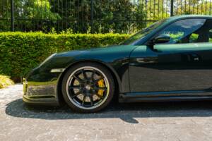 Bild 11/37 von Porsche 911 GT2 (2008)