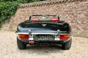 Afbeelding 7/50 van Jaguar E-Type V12 (1974)