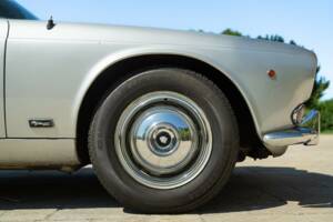 Image 33/50 of Jaguar XJ 6 4.2 (1970)