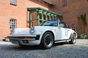 Bild 7/15 von Porsche 911 Carrera 3.2 (1986)