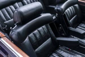 Image 34/37 of Bentley Corniche I (1978)