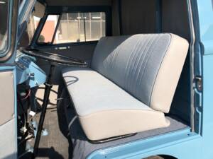 Image 19/28 of Volkswagen T1 Kombi (1966)