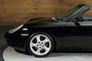Image 6/8 de Porsche 911 Carrera (2001)