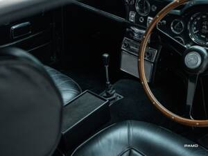 Bild 27/40 von Aston Martin DB 6 (1965)