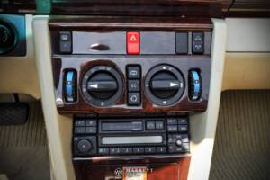 Bild 67/79 von Mercedes-Benz E 220 (1996)