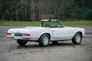 Image 9/36 of Mercedes-Benz 230 SL (1965)