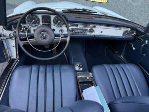 Bild 25/50 von Mercedes-Benz 280 SL (1969)