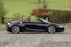 Immagine 11/35 di Audi R8 V10 Spyder (2011)
