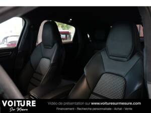 Image 16/25 of Porsche Cayenne Turbo GT (2019)