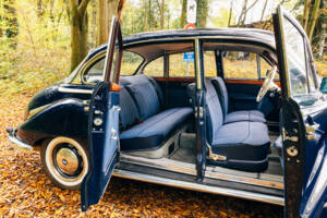 Immagine 136/199 di BMW 502 - 3,2 Litre (1961)