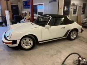Bild 2/4 von Porsche 911 Carrera 3.2 (1987)
