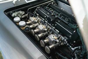 Afbeelding 20/30 van Maserati Mistral 3700 Spyder (1966)