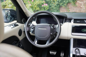 Image 37/50 of Land Rover Range Rover Sport P400e PHEV (2020)