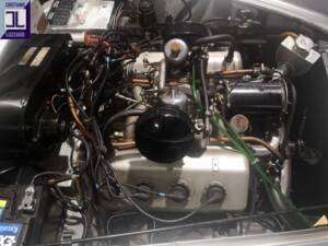 Bild 34/37 von Daimler SP 250 (1960)