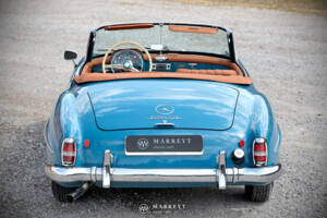 Image 27/58 de Mercedes-Benz 190 SL (1962)