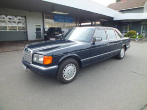 Image 6/14 of Mercedes-Benz 420 SEL (1989)