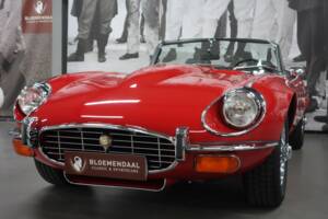 Afbeelding 36/49 van Jaguar E-Type V12 (1974)