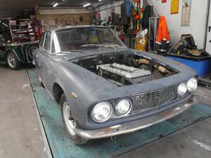 Image 2/26 of Alfa Romeo 2600 Sprint (1962)