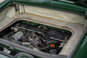 Image 21/38 of Volkswagen Karmann Ghia 1500 (1968)