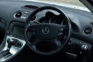 Image 36/41 of Mercedes-Benz SL 350 (2007)