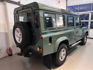 Afbeelding 5/29 van Land Rover Defender 110 (2014)