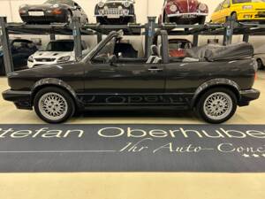 Bild 8/35 von Volkswagen Golf I Cabrio 1.8 (1990)