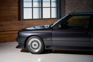 Bild 33/36 von BMW M3 (1989)