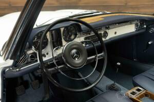 Image 11/19 of Mercedes-Benz 230 SL (1964)