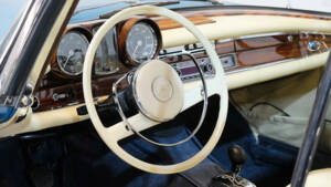Bild 14/20 von Mercedes-Benz 250 SE (1965)