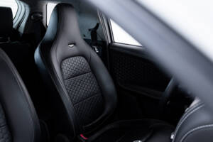 Bild 21/32 von Aston Martin Cygnet (2012)