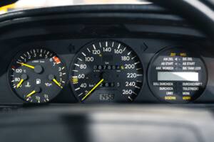 Bild 36/37 von Mercedes-Benz 560 SEC (1990)