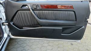 Image 29/74 of Mercedes-Benz E 320 (1997)