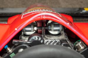 Image 40/85 of Ferrari 641 (1990)