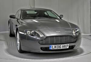 Image 3/50 de Aston Martin V8 Vantage (2006)