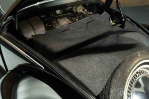 Image 17/19 of Volkswagen Beetle 1100 Standard (Brezel) (1952)