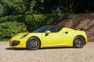 Image 11/50 of Alfa Romeo 4C Spider (2018)