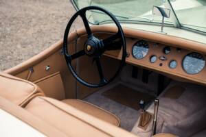 Image 26/45 of Jaguar XK 120 OTS (1950)
