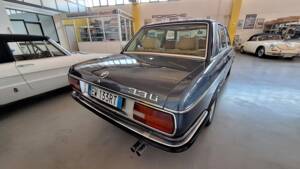 Imagen 5/19 de BMW 3,3 Li (1976)