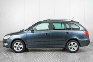 Imagen 9/50 de Skoda Fabia 1.2 TSI Combi (2014)