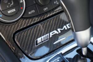 Image 12/22 de Mercedes-Benz SL 65 AMG Black Series (2009)