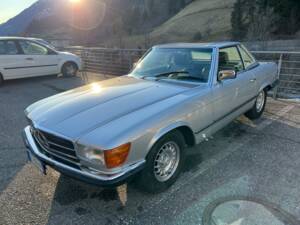 Image 6/6 of Mercedes-Benz 380 SL (1984)