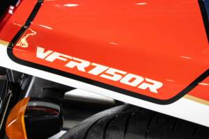 Immagine 39/48 di Honda VFR 750R RC 30 (1988)