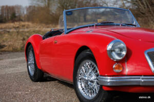Image 19/43 of MG MGA 1600 (1960)
