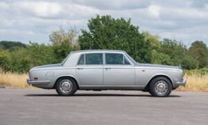 Image 2/50 of Rolls-Royce Silver Shadow I (1973)