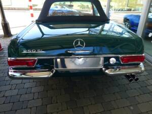 Image 4/15 de Mercedes-Benz 250 SL (1967)