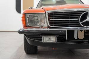 Image 11/89 of Mercedes-Benz 500 SLC (1980)